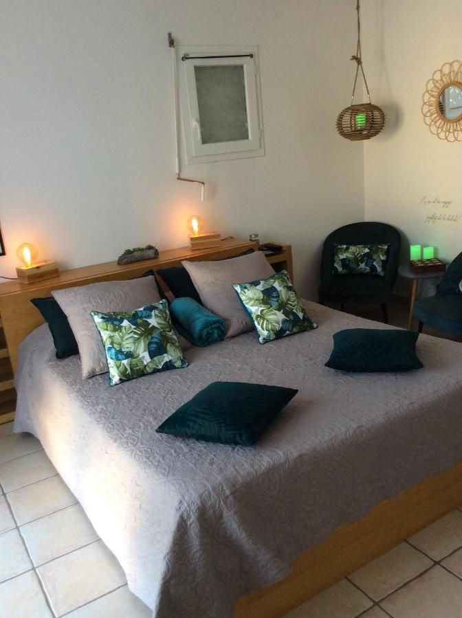 Le Claouraous Calme Bed & Breakfast Canet  Екстериор снимка